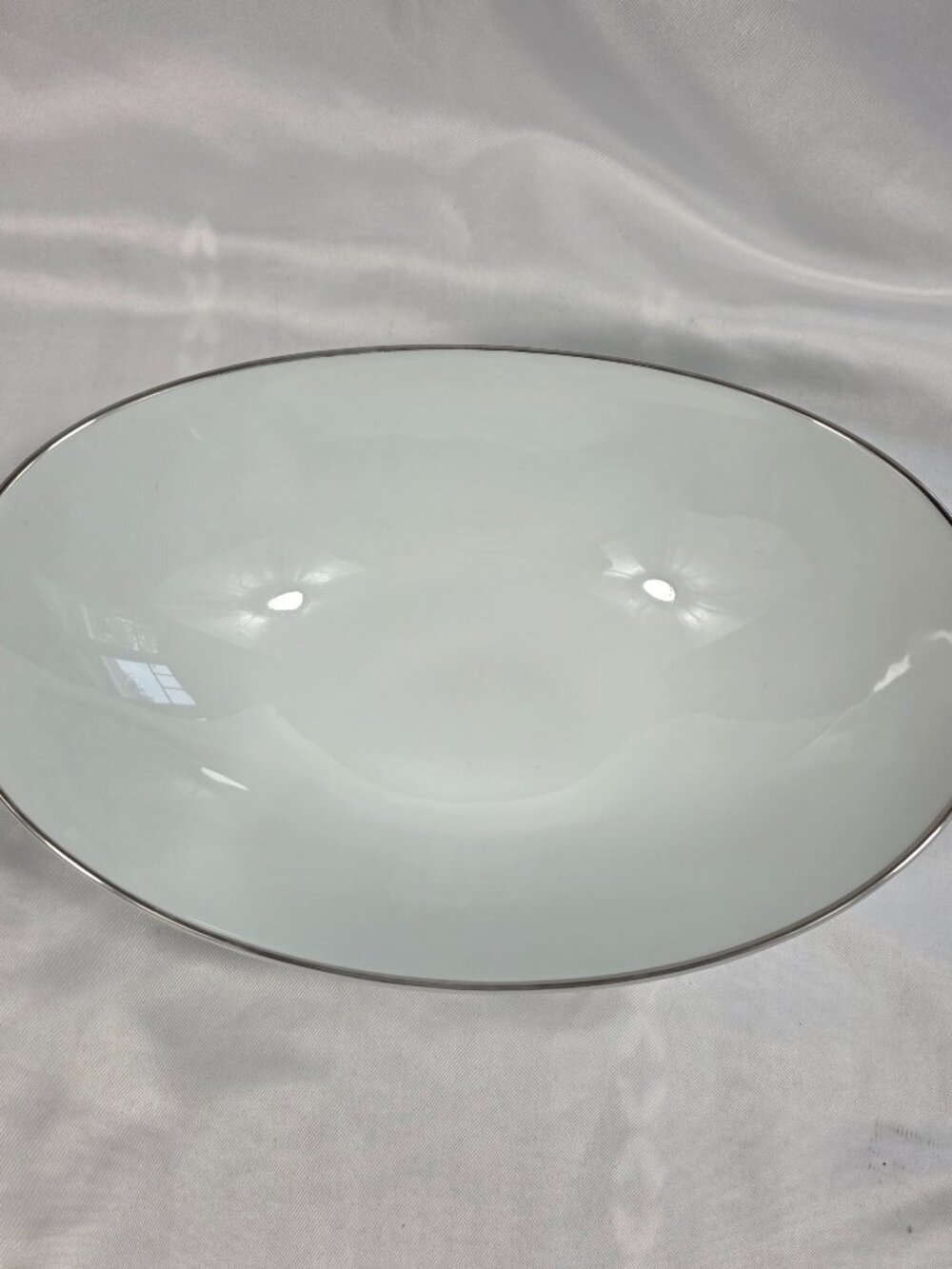 Noritake Colony 10 inch Oval Serving Bowl White with Platinum Trim